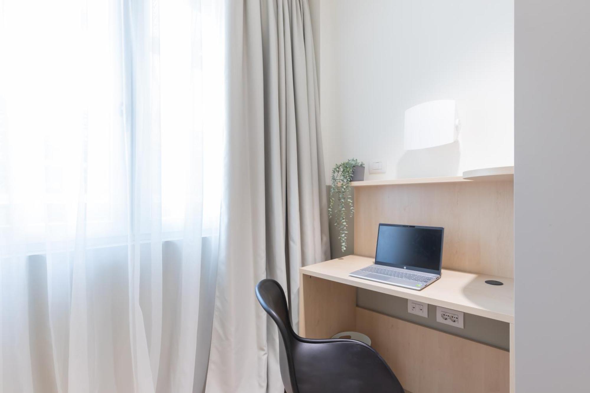 Well-Located Campus Rooms Near City Park Milano Dış mekan fotoğraf