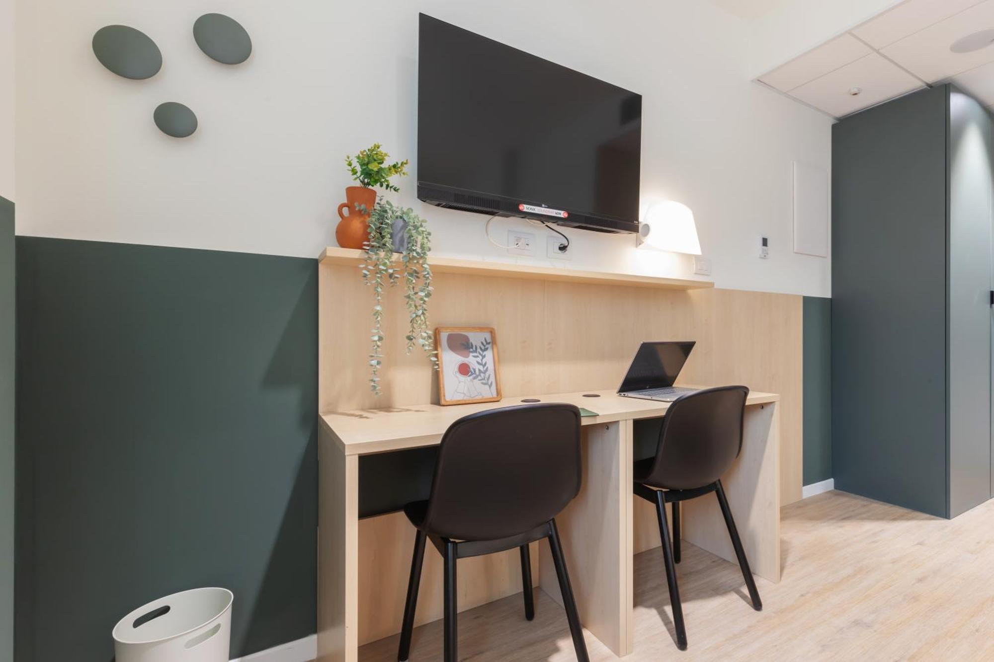 Well-Located Campus Rooms Near City Park Milano Dış mekan fotoğraf