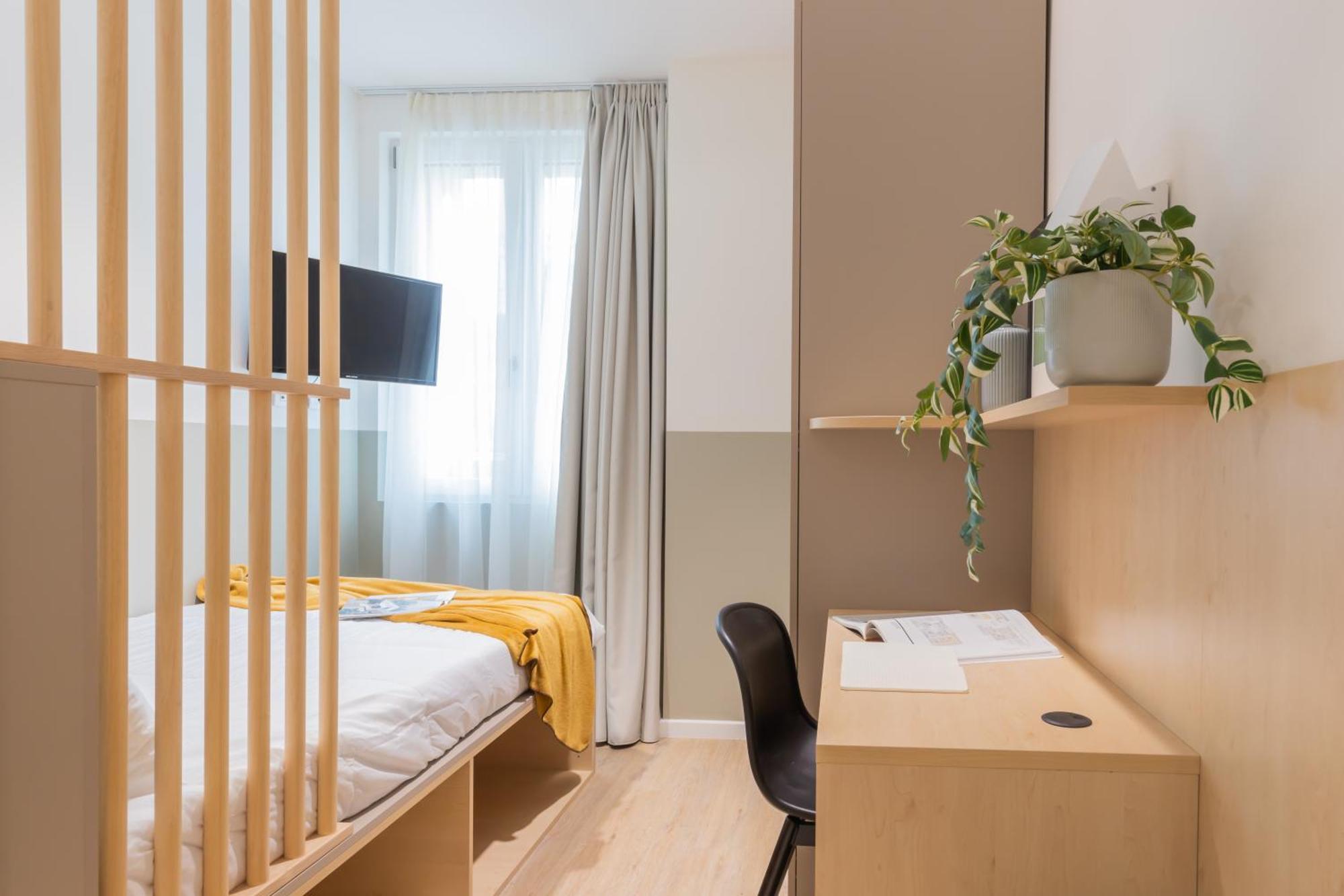 Well-Located Campus Rooms Near City Park Milano Dış mekan fotoğraf